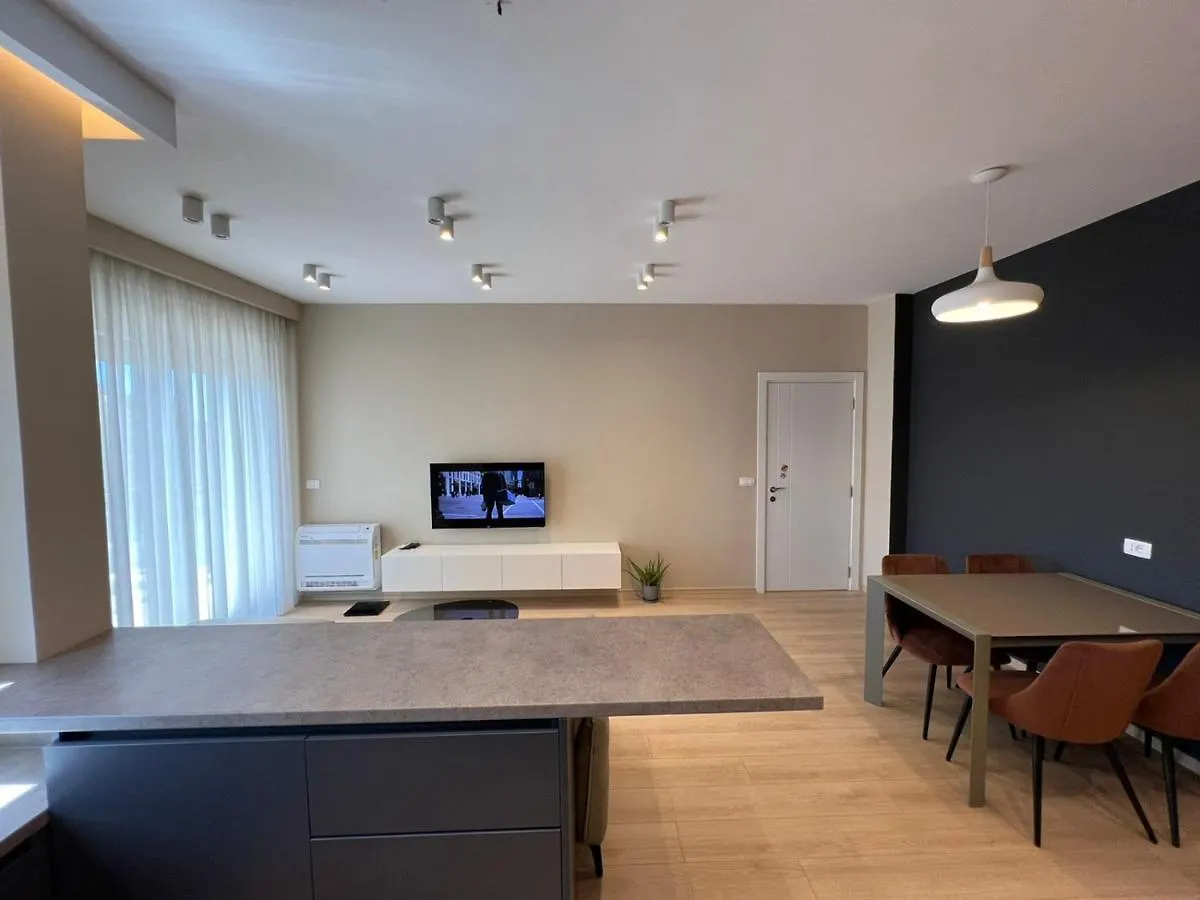 Tirana Mozart Apartment 0*,  Albania